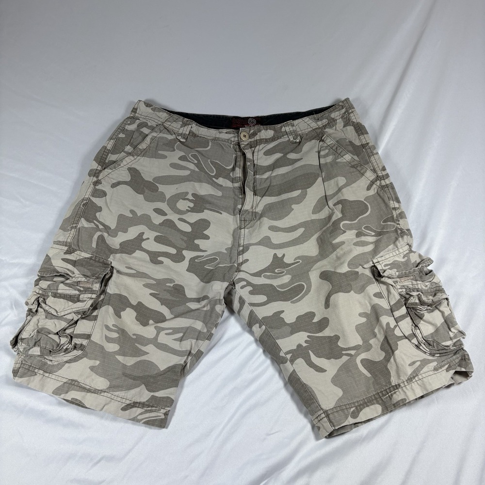 Burnside Men Baggy‎ Shorts 34 Camo Cargo Zip Pockets Outdoor Hiking Skater Y2K